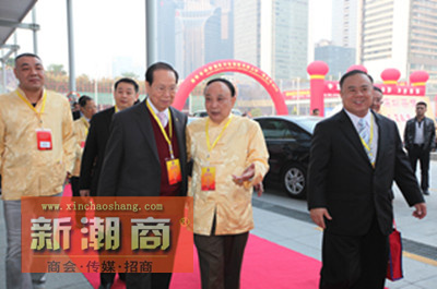 潮商领袖吴宏丰出席大会